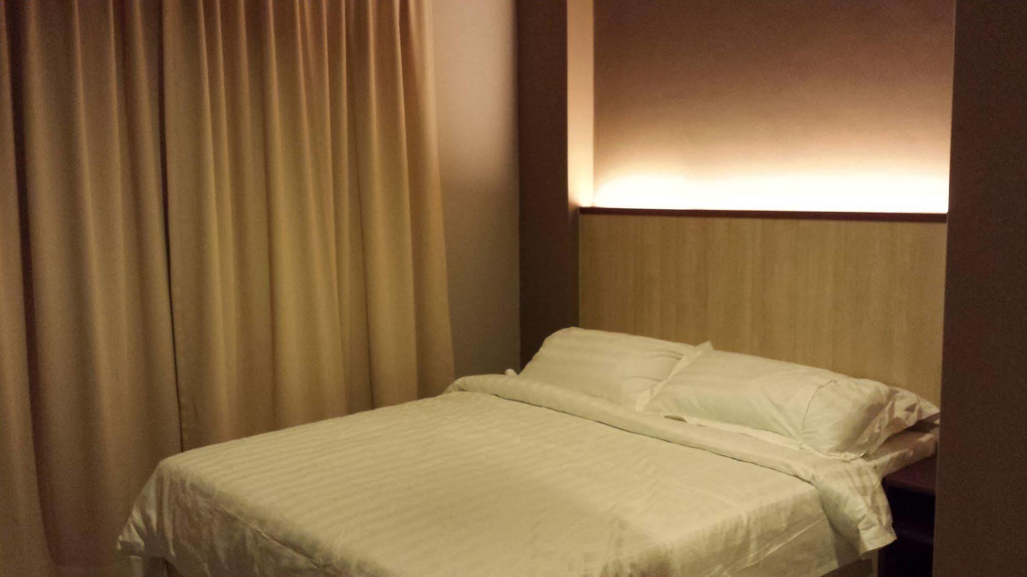 Tribeca Suites Kuching Exteriér fotografie
